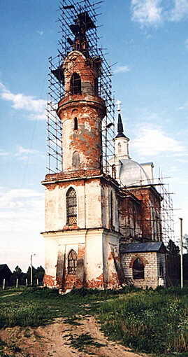 Klin district. Podzhigorodovo. Church of Archangel Michael. XVIII cent.