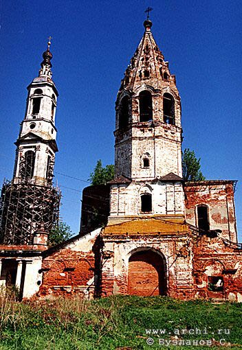 Rostov district. Porechye. Complex of Churches. Bell-Tower of Church of Nikita, the Great Martyr and Church of Saint Apostles Peter and Paul. XVIII 
