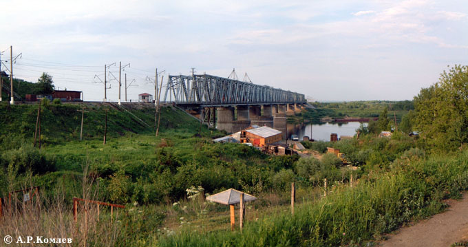 ∆елезнодорожные мосты через р. ќку. 2002, 13 июн¤.