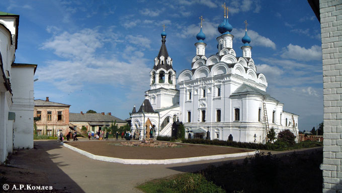 Ѕлаговещенский монастырь; собор. 2002, 2 июн¤.