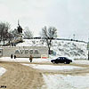 Подножие Воеводской горы; въезд в город с реки от наплавного моста. 2001, 6 января.
