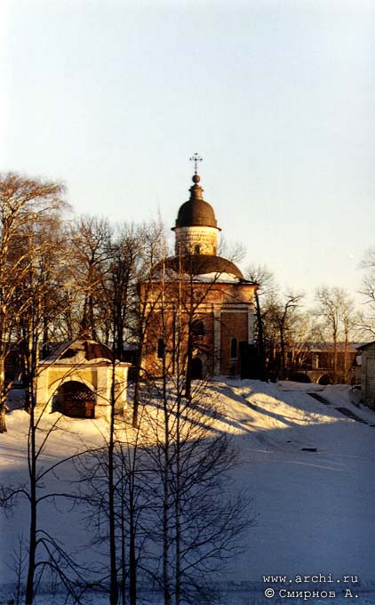 Church of John the Precursor and canopy over dug-out of St. Kirill Belozersky.